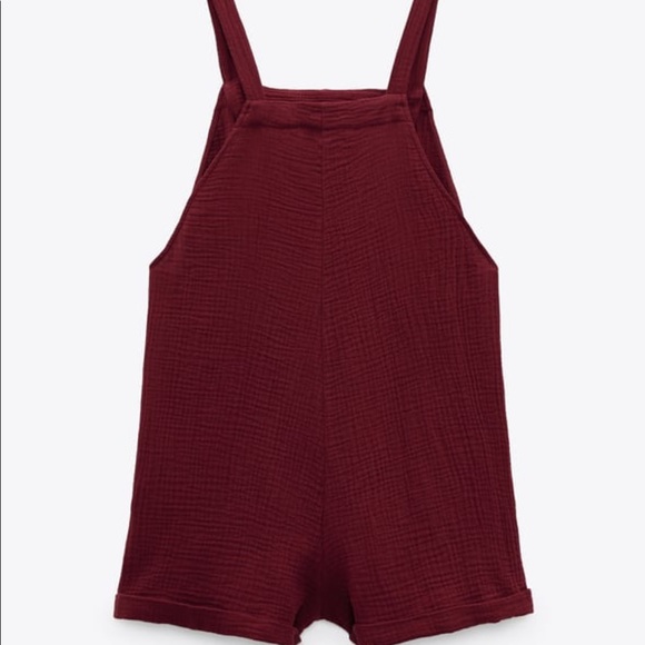 Zara NWT XS burgundy textured short overalls. Button wide straps. - Picture 3 of 8